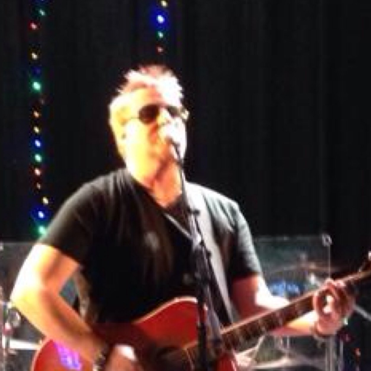 Timspainhower1's profile picture. Lead singer and rythm guitar player for The Mess