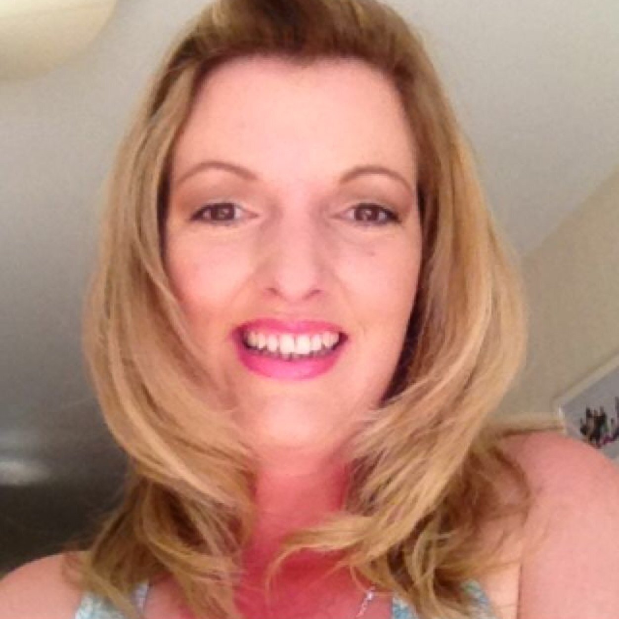 Proud mum to 2 daughter's, doting wife to my husband! Always a follower and will follow back! Unfollow me i do the same..simples