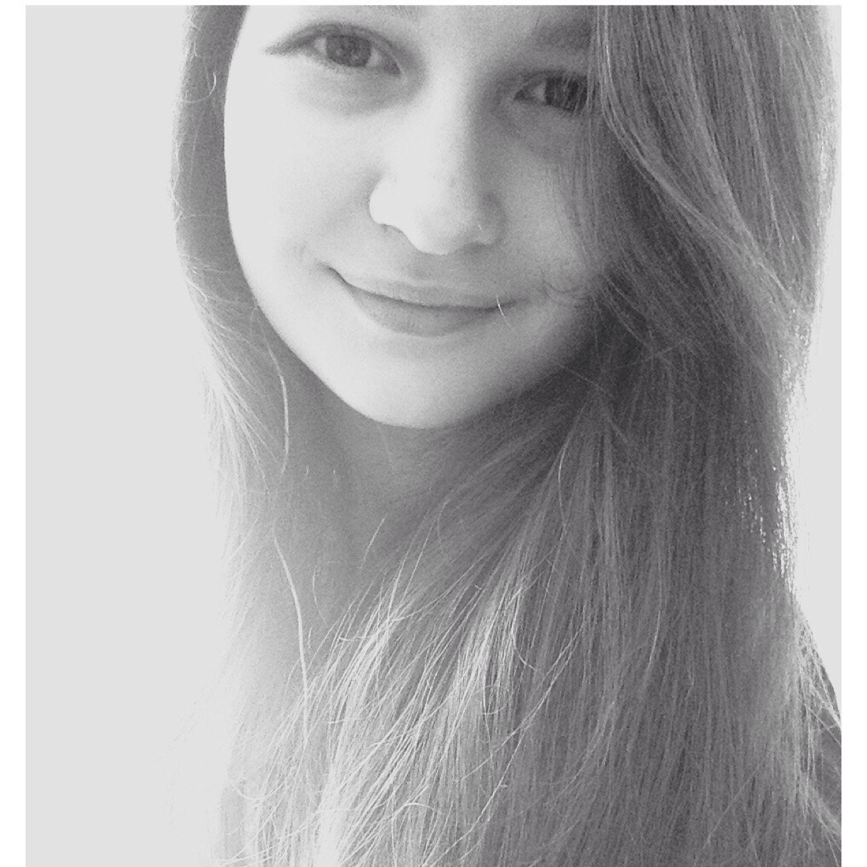 My name is Vall and I happen to be obsessed with bands and youtubers.