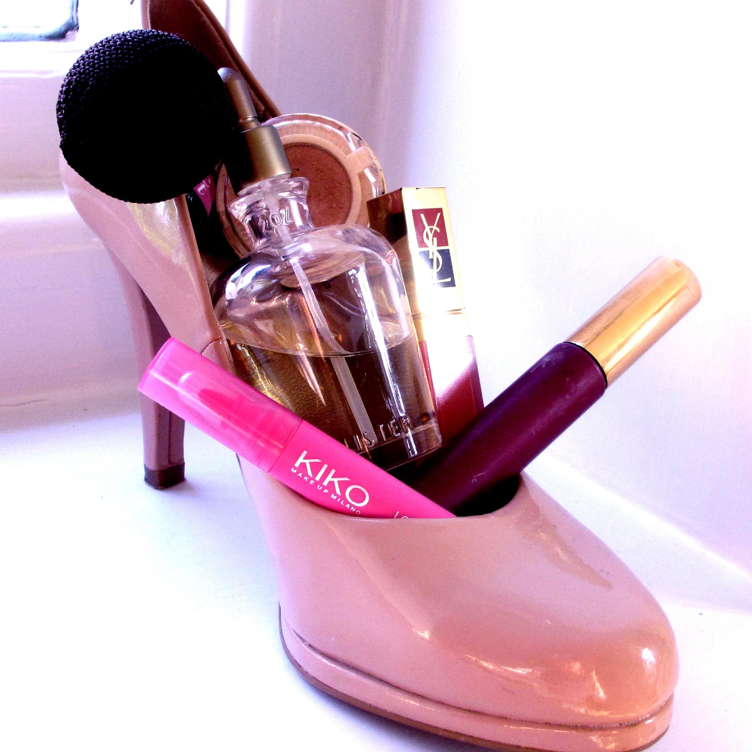 Beauty tips, for the vain and beauty obsessed.