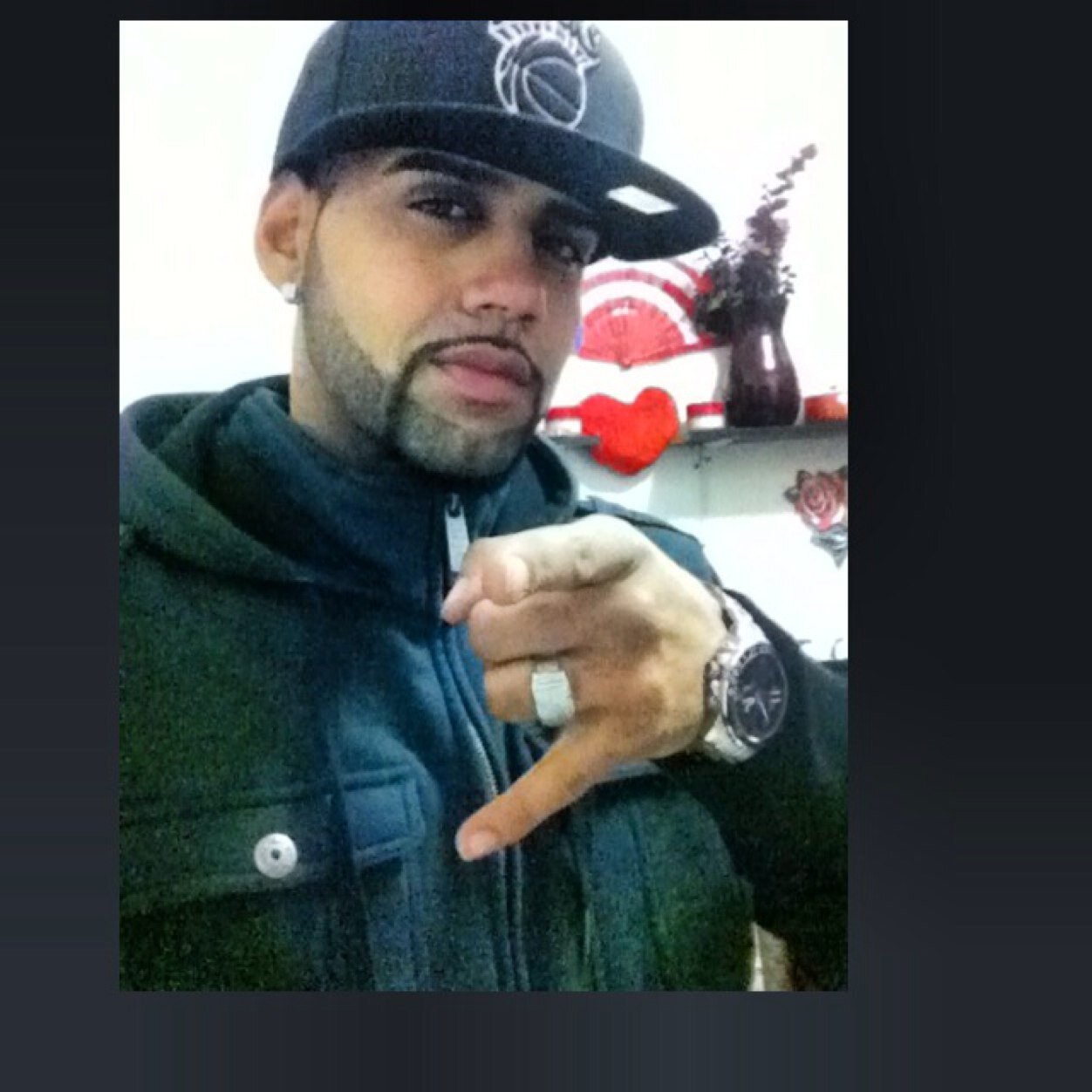 New to twitter lol not really sure how this works. 25/bk/employed. Superman in the flesh