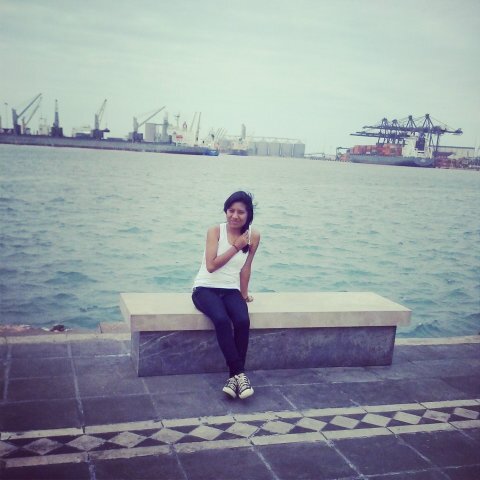 Soii muii amiigable, me enkanta sonreirle a la vida, soy muii sencible y super sociable :3
Me gusta ayudar a mis amigos
Amo ser kien soy
