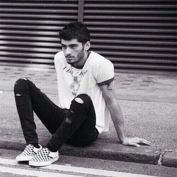 i love zayn malik  casate  conmigo por favor :3