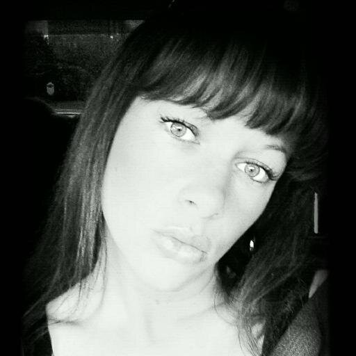 Animal Rights Activist,, Mom, Personal Trainer
Do not judge others
Only drink gin with tonic