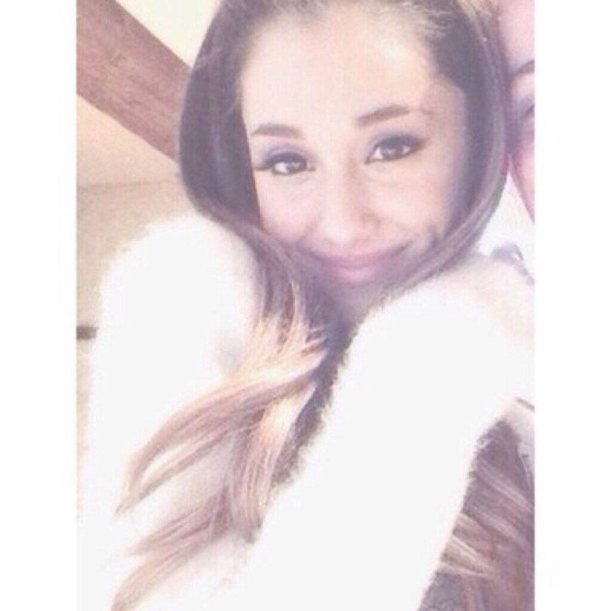 idk im just obsessed with ariana grande & 5sos bye