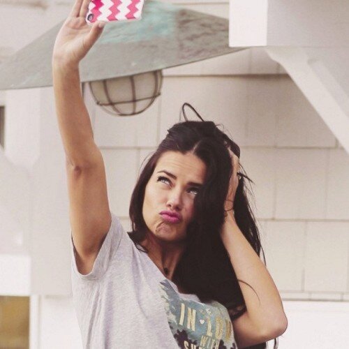 Adriana Lima • 18 • single