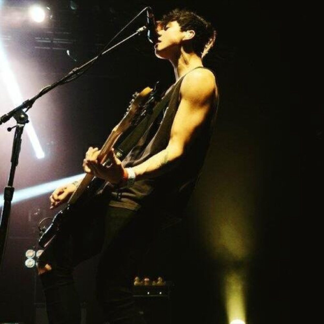 Follow @fivesaucewut