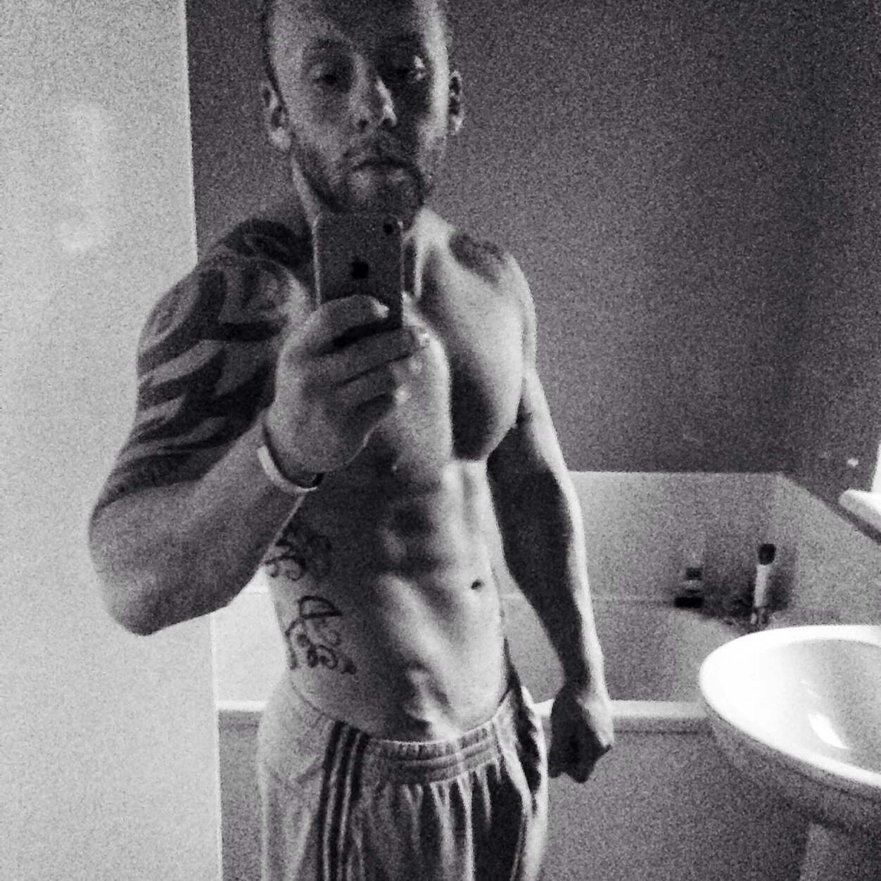 Instagram: paulcarling