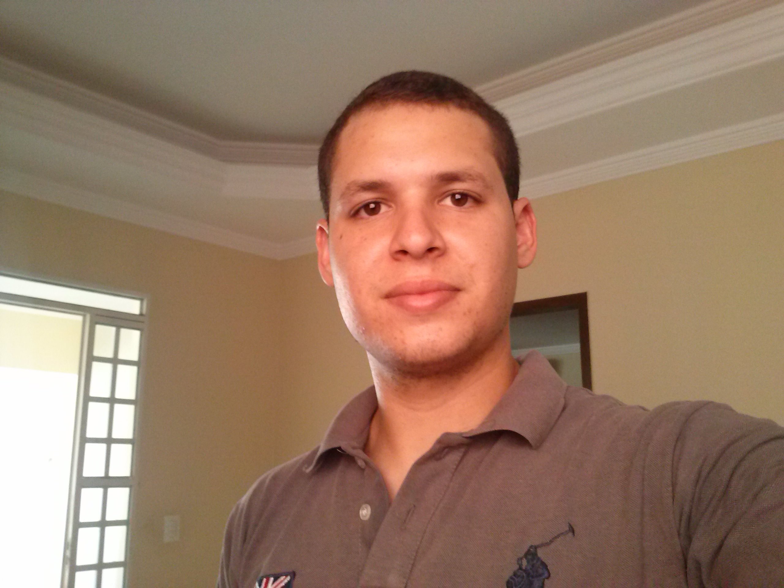 Dentista, concurseiro, Palmeirense e Paraibano. Qualquer informação, sigam-me os bons.