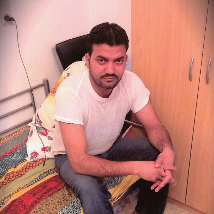 ranashakeel24's profile picture. 