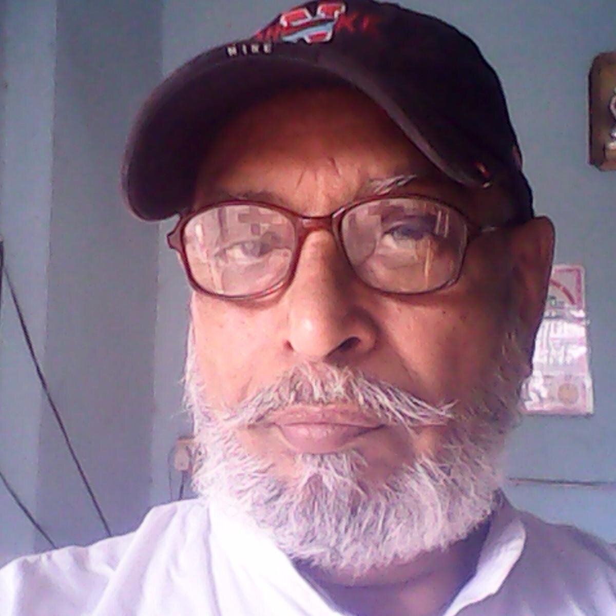 Dkmengi64's profile picture. I am Acupressure Doctor