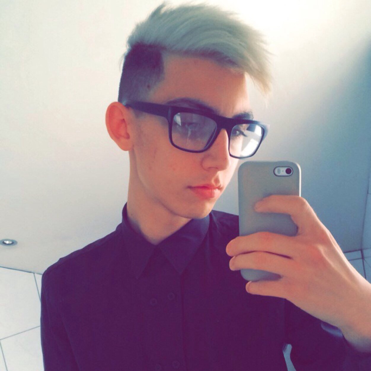 New twittwr! Follow for a follow back xD