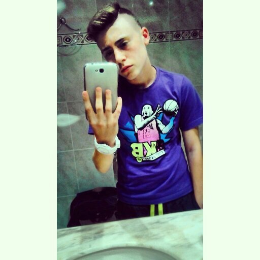 Twitter oficial de Àngel Rodríguez. Jugador del @CFSANJOSE . [ @MiguelAbadPerez ] Instagram: AngelRG18