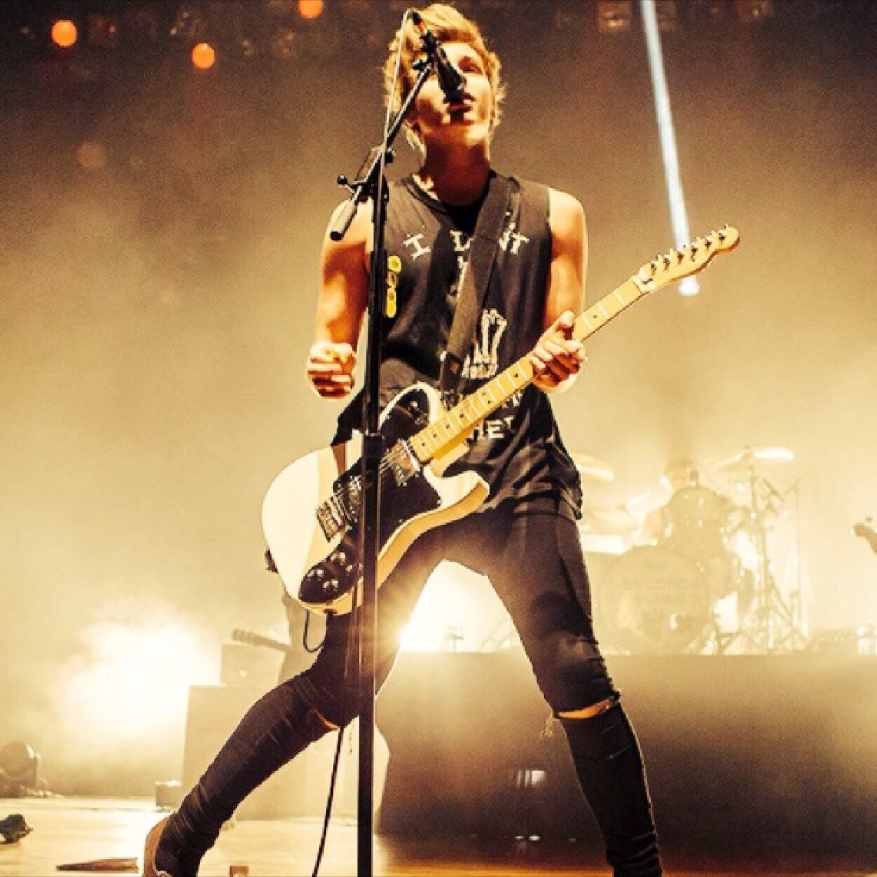 Follow @fivesaucewut