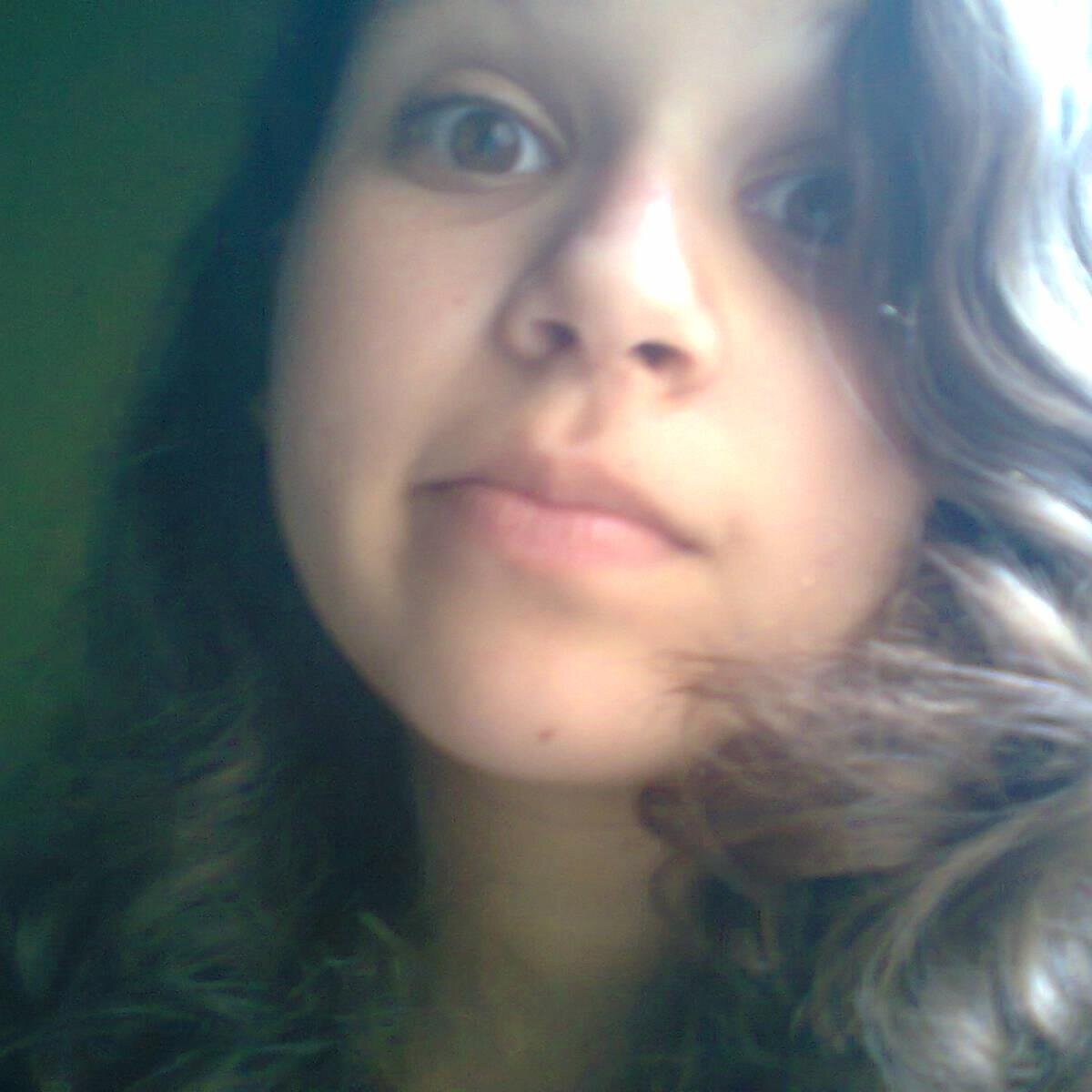 sou uma garota que gosta de musica novela skate sou feliz