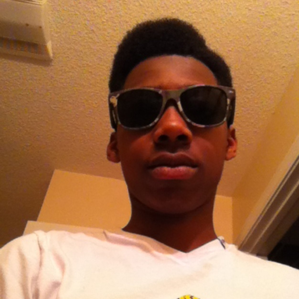 UntetherPRO's profile picture. God so loved the world that he gave his on begotten so that who so ever believed in him shall not parish but be given ever lasting life ~John 3:16~