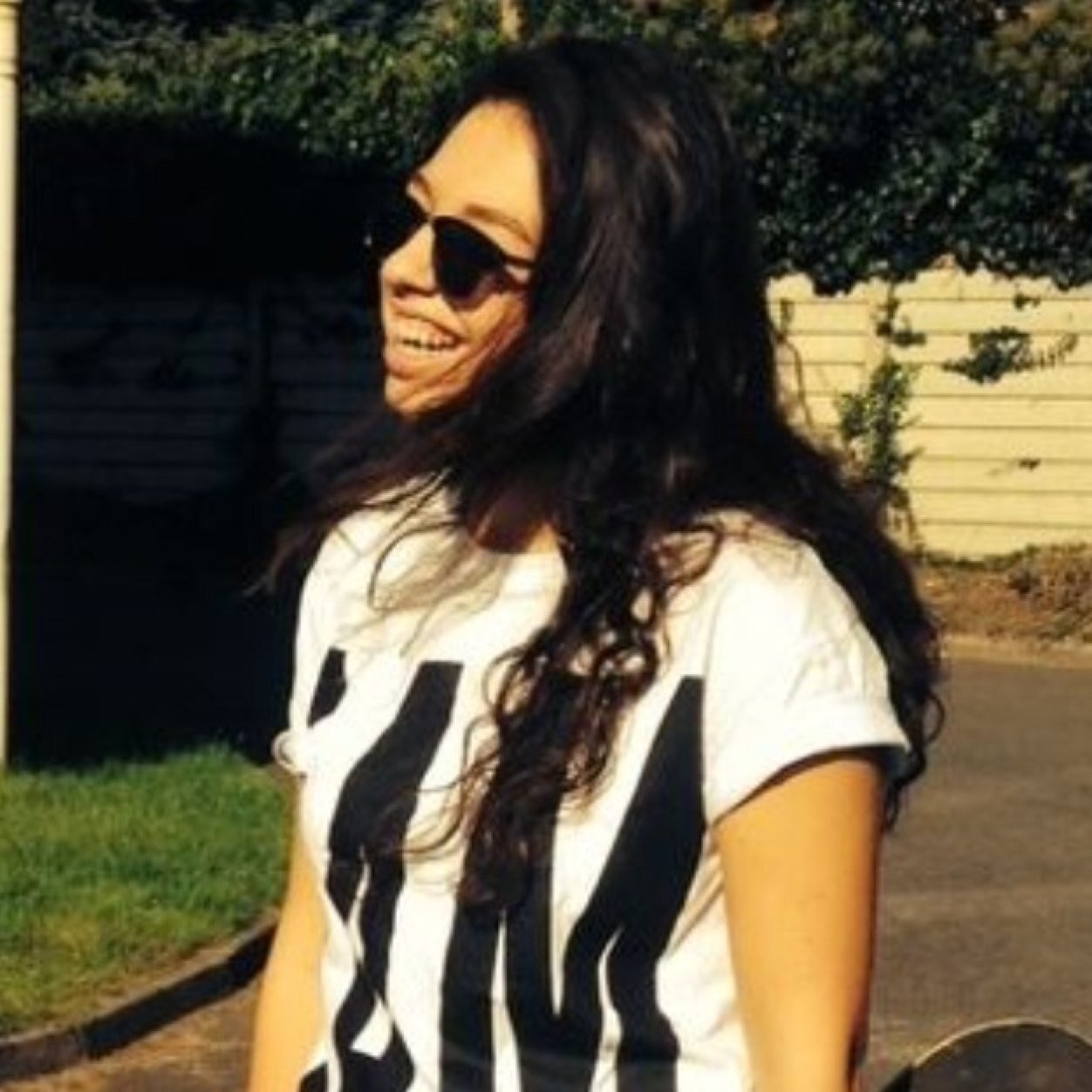 CarysBedford18's profile picture. I don't blog about pineapples - don't panic. Aspiring blogger. 18 years old. Student. Berkshire.