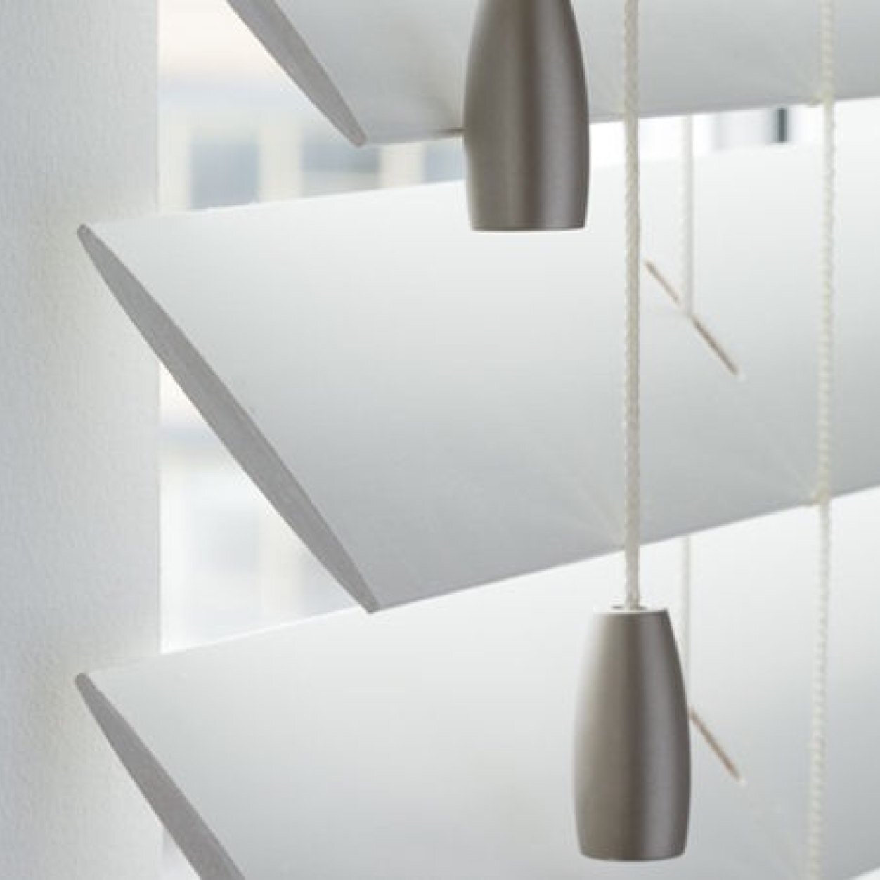 blinds4windows's profile picture. Blinds4windows made to measure window blinds free measure & fitting Tel 07427 115281