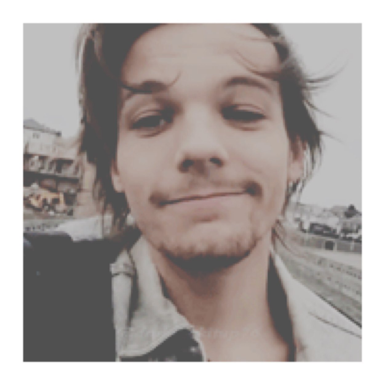 freefollow65428's profile picture. Hi you can unfollow this acc and follow my main @teapotlloyd