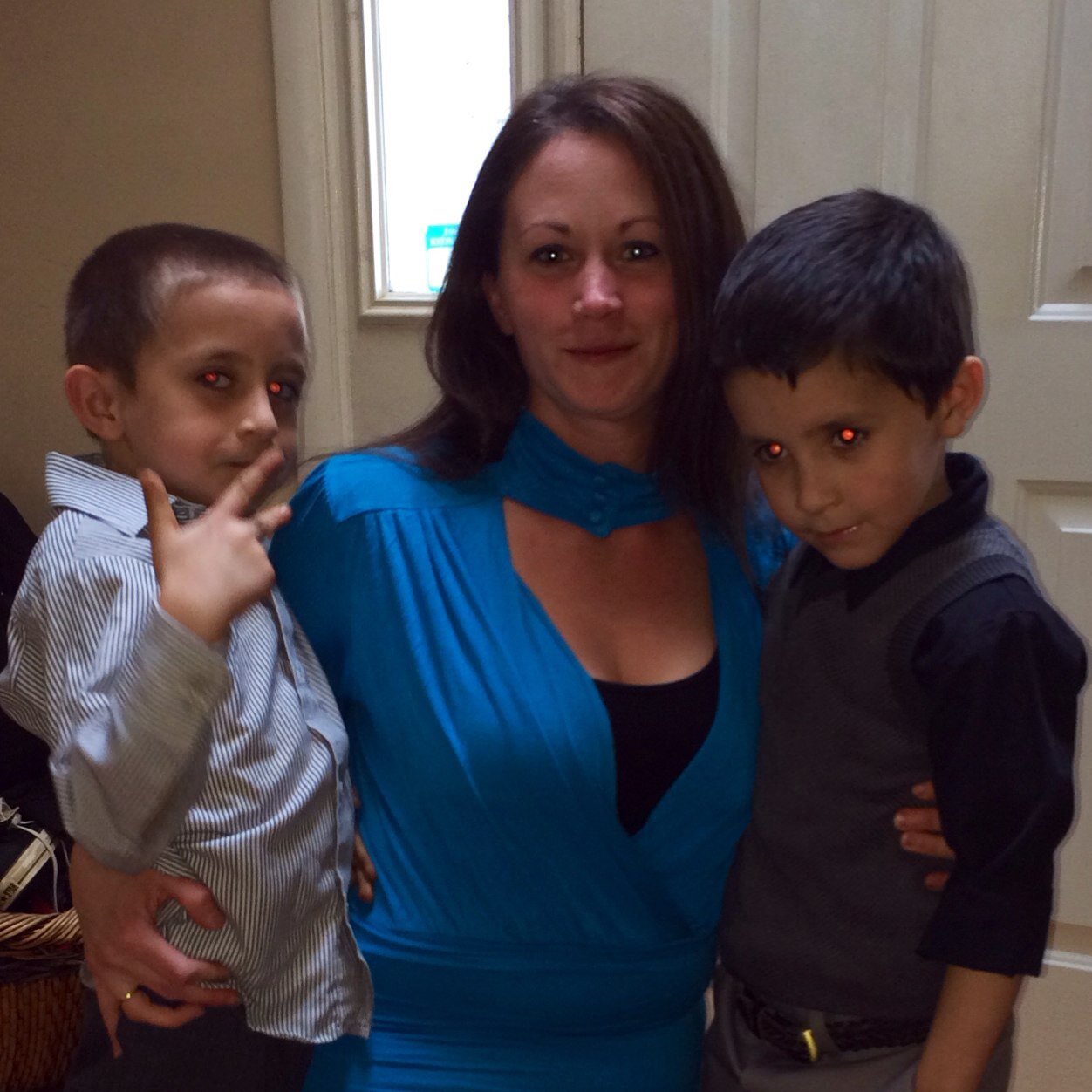 LarkinVanhornl's profile picture. you can't do the right thing wrong, And you can't do the wrong thing right Just an ordinary 27yr old mother of 2 prescious boys willing to do extrodinary things