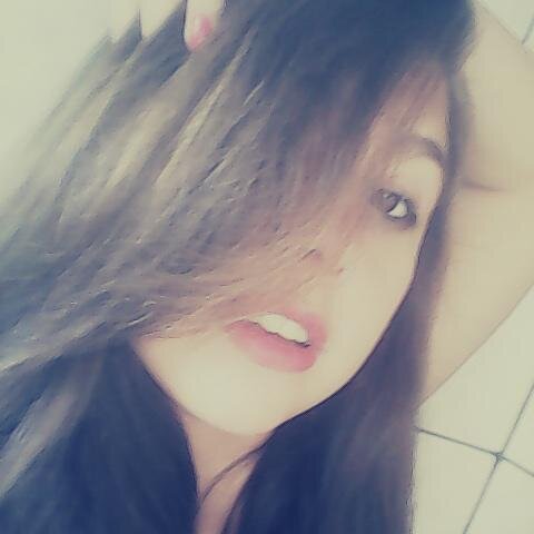 Sempre Sorrindo =)           http://t.co/BpFkQPUyc3