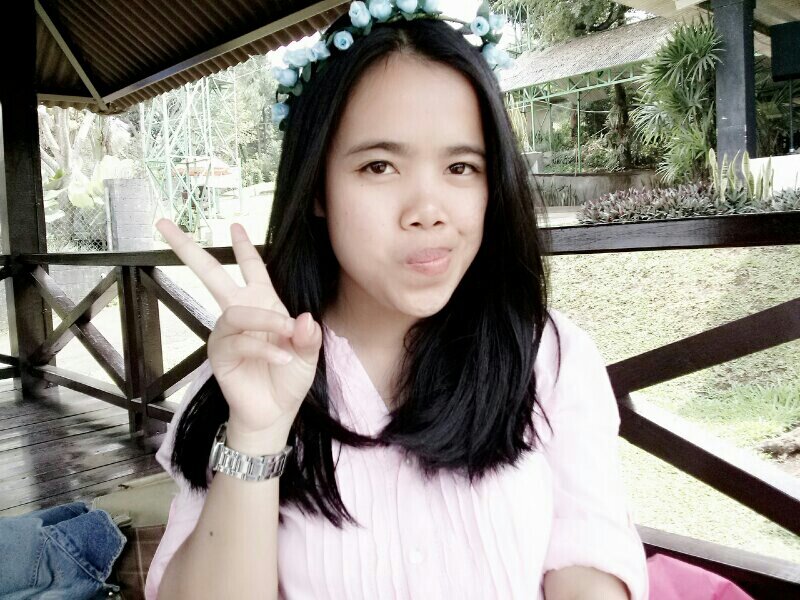@muthiapriatna 
@PSMunjani 
akuntansi unjani'13