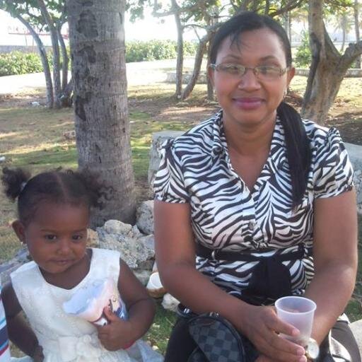 yo soy abogada , egresada de la universidad autónoma de santo domingo y me gusta conocer gente nueva.