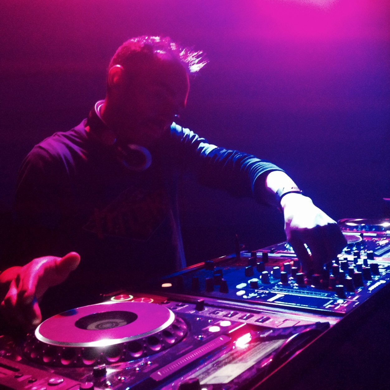 Tntekk is the project of Portuguese Dj and producer Antonio Rodrigues (A&R of FreakAudium
Recordings and COE of Grandessa Records).