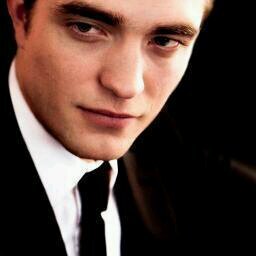 Robsessed_INA's profile picture. 