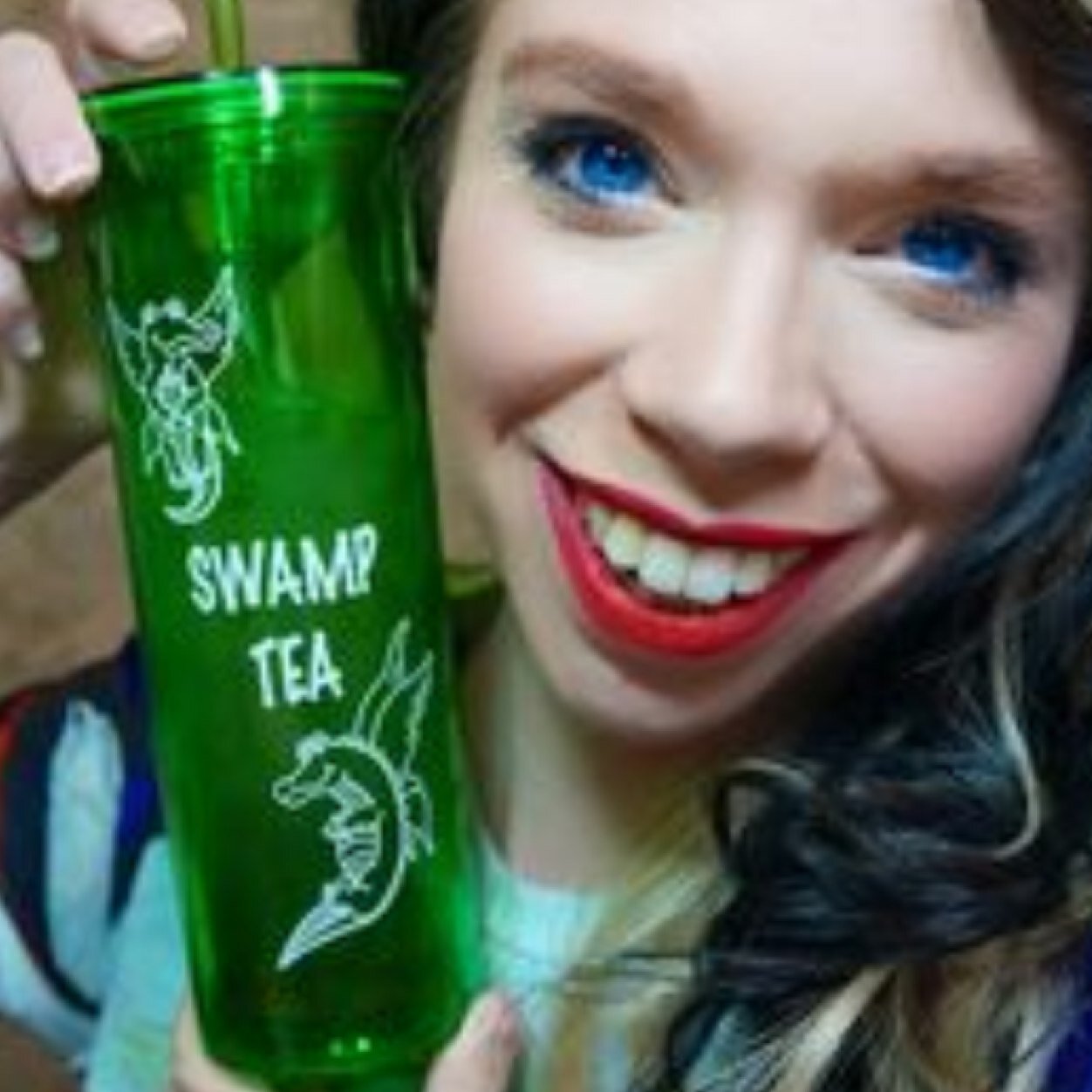Biggest fan of @grav3yardgirl shes a youtuber, follow her on here, instagram and tumblr! And check out her videos!
