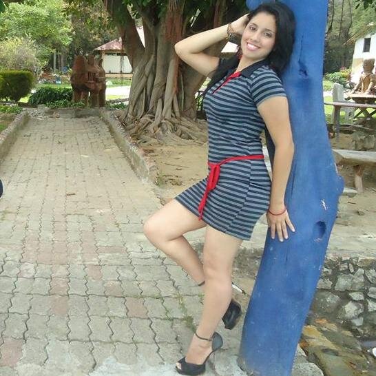 I am princess :*  Ing de Sistemas😆👩🏻‍🎓  :D I ♡ yoU VF :)