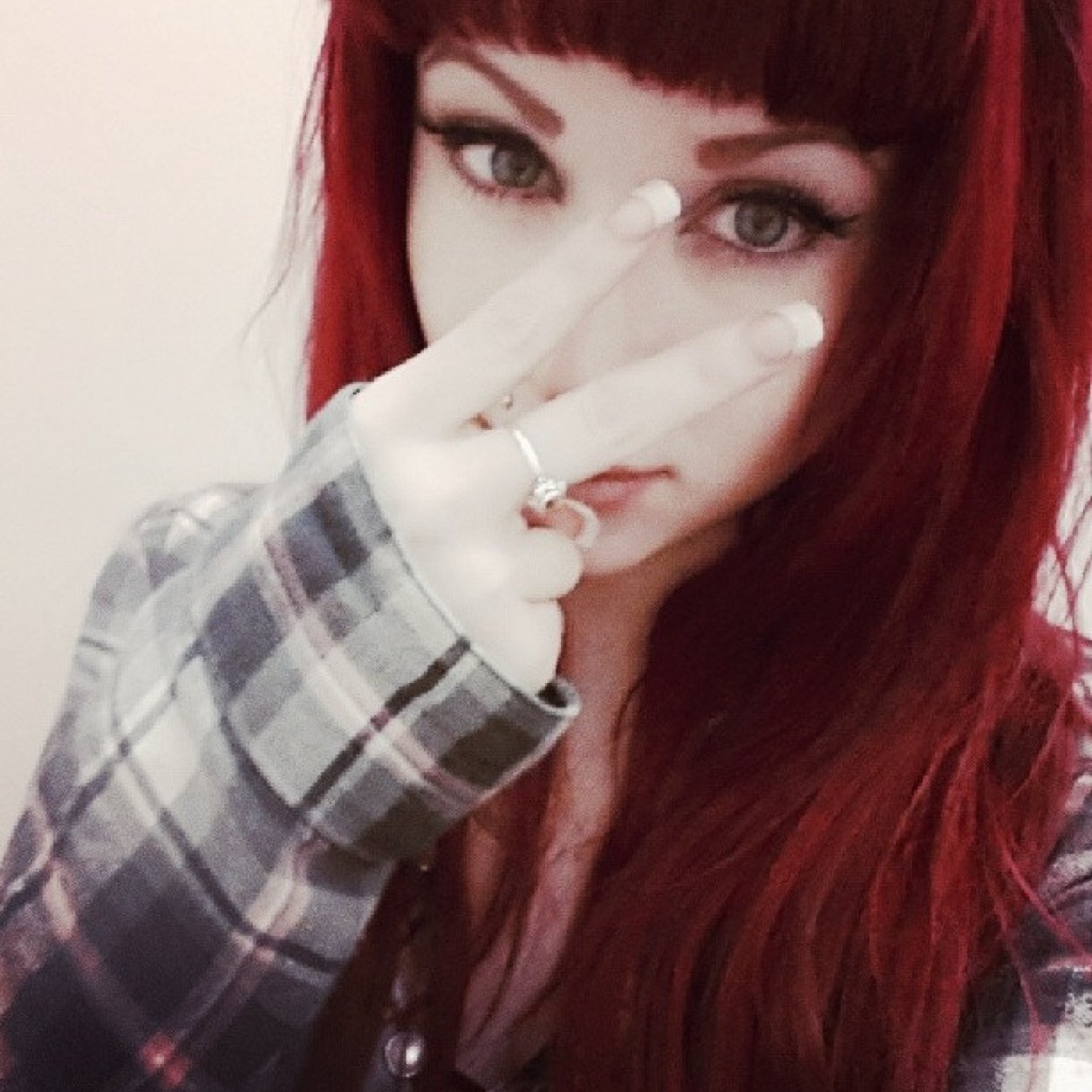 I bite & stuff. |PokeMaster| |Single| |Anime Nerd| |Animal Lover| |Tattoo Enthusiast| |18| |Music Addict|