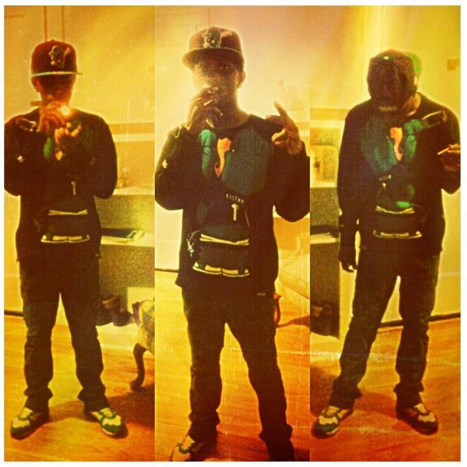 just a young rapper from chicago rapping bout real life shit feel me edante32@yahoo.com