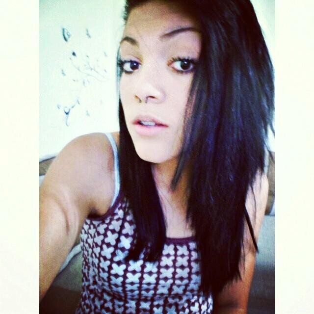 Instagram: @emyfernandes_