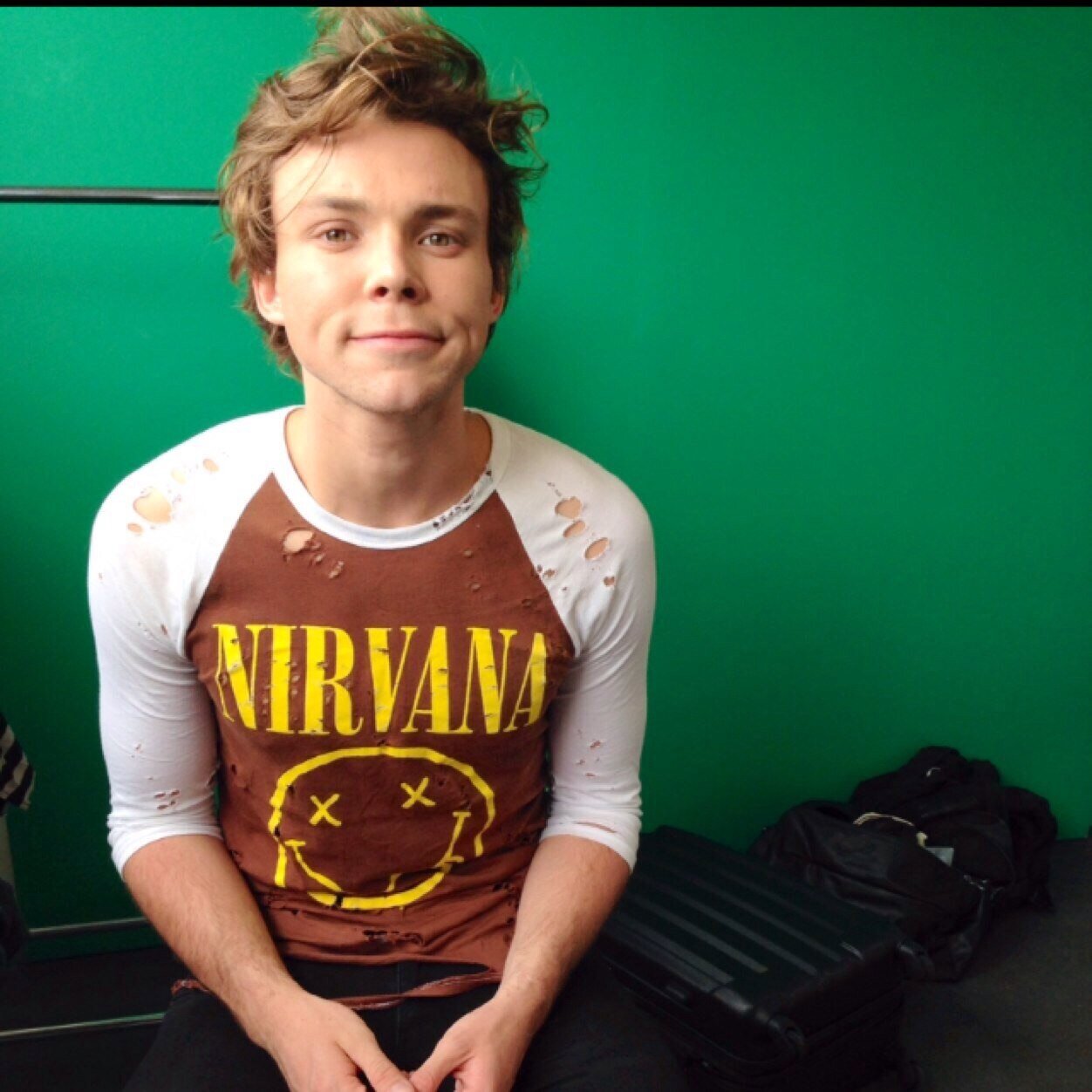 Congrats Ashton follows you!! Follow my actual account @lemonichael if you want :))