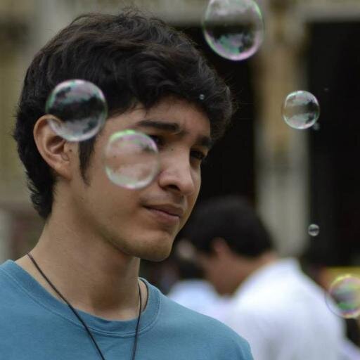 Jorch! Diseñador Gráfico, Master en dirección audiovisual, OtakuClasico, el men del comentario random e inapropiado en la reunion