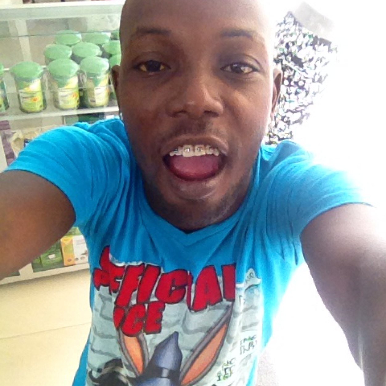 SigueTuVoz's profile picture. Afrontar la realidad es lo que queda..Nadie es perfecto, yo no lo soy. twitter: Diario de medio mundo.