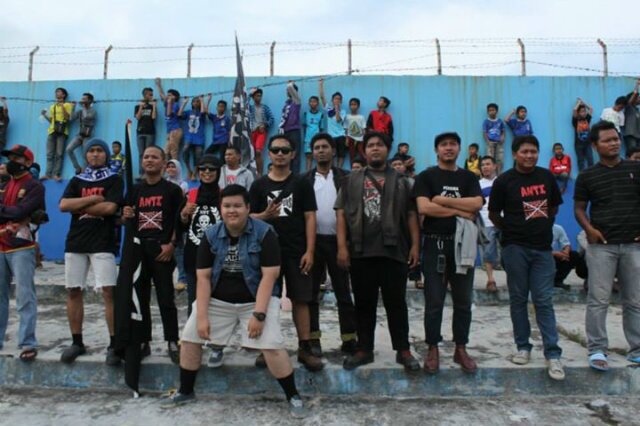 SUPORTER BAWAH TANAH
 HOOLIGAN PERSIBA BALIKPAPAN 1950. All Cops Are Bastard (1312)
