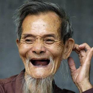 badfortuneslol's profile picture. Tweet me your bad fortunes and I will make them REALITY