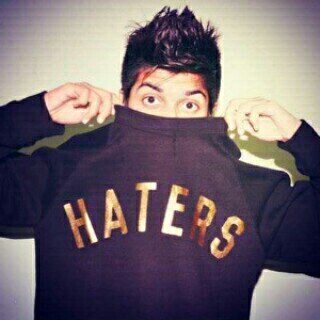 @Dhom0vic