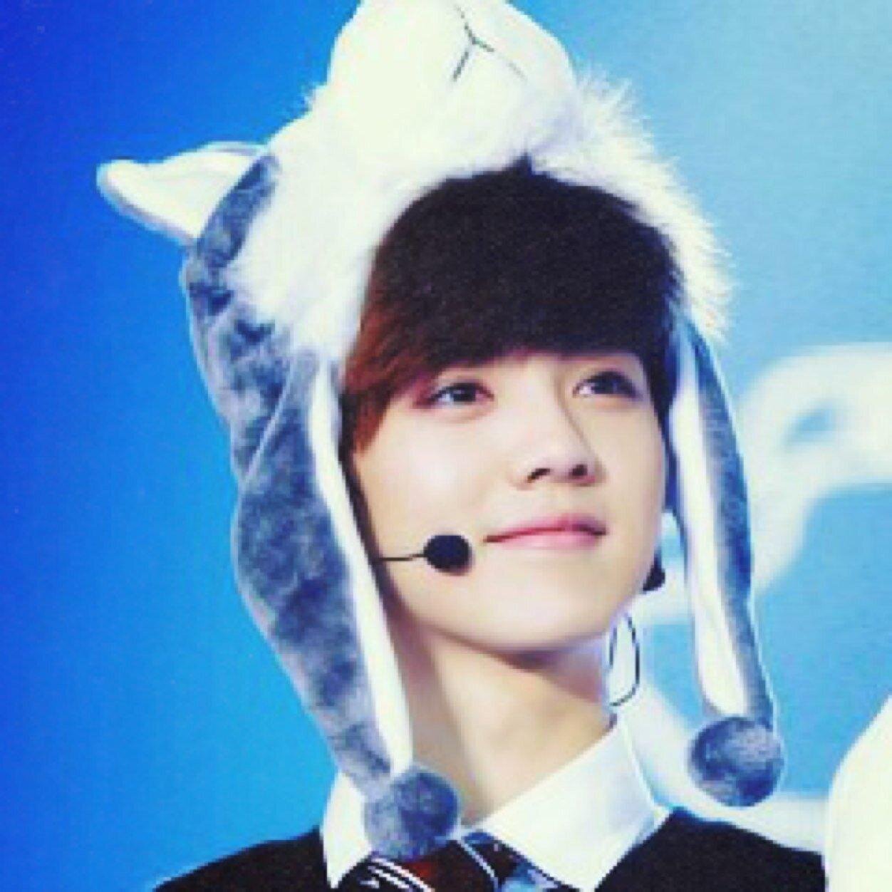 “hi, my name is luhanie the cutie patootie”