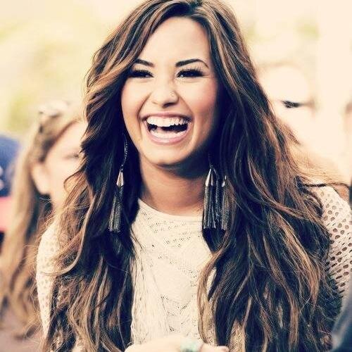 Love✝Music✝Dormir✝Comida✝Verano✝Risueña✝Sensible✝Cantar✝Dance✝Friends♥ Familia✝Diseño✝ Follow Back(: ✌
