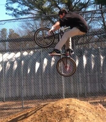 ridebmx100000's profile picture. different twitter. search frankr_609