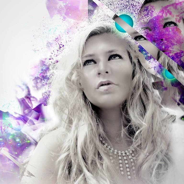 Actress & Music Enthusiast, Contributing Editor with @musicis4Lovers