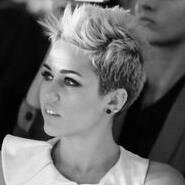Constant updates on The Bangerz World Tour! Boy Smiler here, don't give a damn about your opinion! Co- owner : @OfficialBangerz