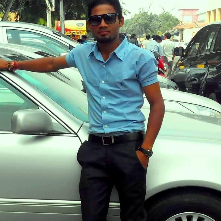I am medium build guy...good looking and charming.
Delhi