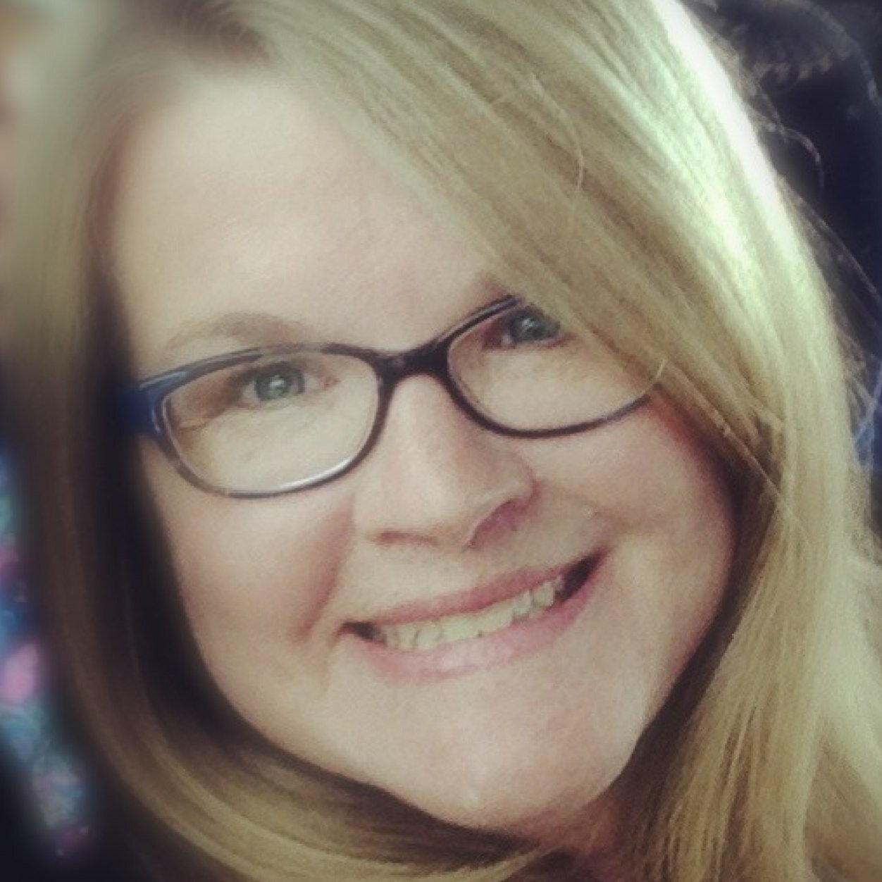Veteran journalist who loves exploring the Sunshine State (esp. theme parks!) with her 2 teens and golden retriever. Dedicated swim and theater mom.