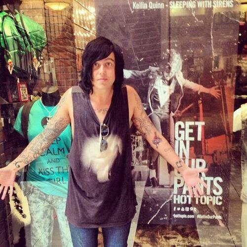 SheingQuinn's profile picture. I LOVE KELLIN FUCKING QUINN. ❤
