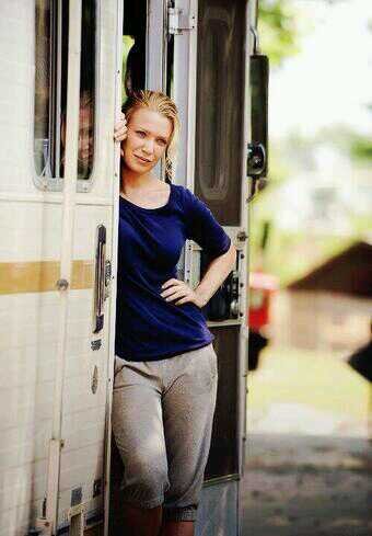 AndreaSaving's profile picture. ||Single|| Looking for a Shane or Brian/The gov •My sister is gone I cant find her• I'm lost in life I just wanted to keep you guys safe