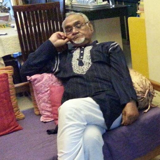 iMeghrajS's profile picture. writes poetry in urdu and hindi. short stories in english and presently in the midst of writing a novel.